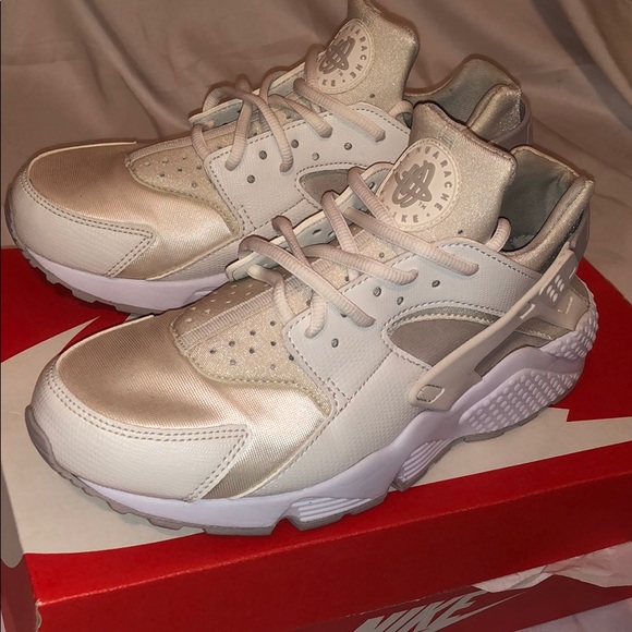 nike huarache champagne